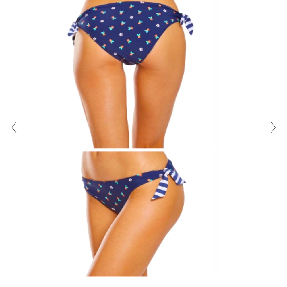 Vera Bradley reversible bikini bottom navy and white stripes and cherries XL NWT